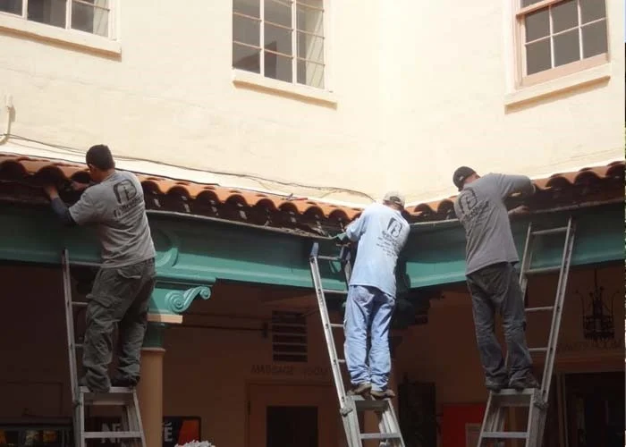 Rain Gutter Cleaning Agoura Hills, Ca