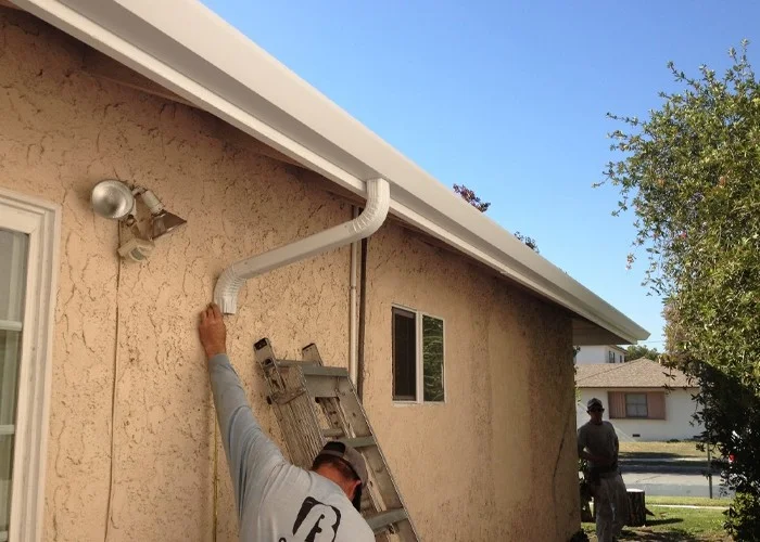 Gutter Repairs in Woodland Hills, CA